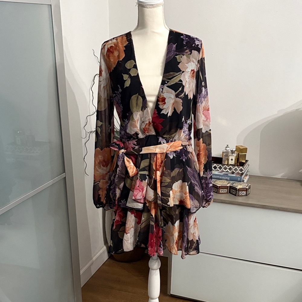 Floral V-Neck Long Sleeve Dress